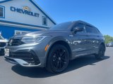 Used 2022 Volkswagen Tiguan SE R-Line image 3