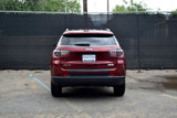 Used 2022 Jeep Compass Latitude image 4