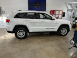 Used 2018 Jeep Grand Cherokee Laredo image 5