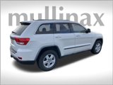 Used 2011 Jeep Grand Cherokee Laredo image 3
