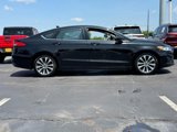 Used 2020 Ford Fusion SE image 2