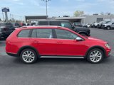 Used 2017 Volkswagen Golf Alltrack S image 4