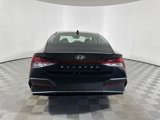 New 2025 Hyundai Elantra SE image 6
