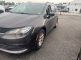 Used 2020 Chrysler Voyager Lxi image 4
