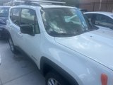 Used 2023 Jeep Renegade Latitude image 3