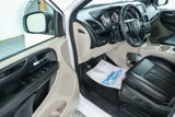 Used 2019 Dodge Grand Caravan SXT image 3
