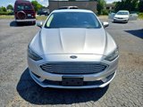 Used 2017 Ford Fusion SE w/ Fusion SE Technology Package image 2