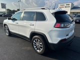 Used 2019 Jeep Cherokee Latitude Plus image 3