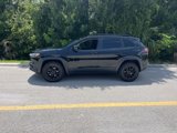 Used 2022 Jeep Cherokee Latitude image 3