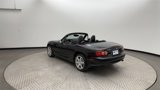 Used 2004 MAZDA MX-5 Miata w/ Convenience Pkg image 4