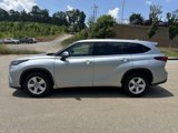 Used 2020 Toyota Highlander LE image 2