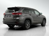 Used 2018 Toyota Highlander XLE image 5