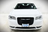 Used 2020 Chrysler 300 Touring L w/ Value Package image 3
