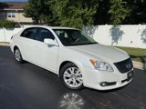 Used 2010 Toyota Avalon XLS image 2