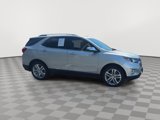 Used 2018 Chevrolet Equinox Premier image 2