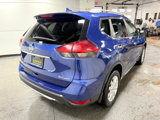 Used 2017 Nissan Rogue SV image 4