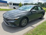 Used 2025 Hyundai Elantra Blue image 2
