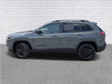 Used 2023 Jeep Cherokee Altitude Lux image 2