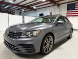 Used 2018 Volkswagen Passat 2.0T R-Line image 5