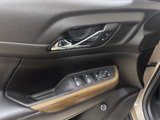 Used 2022 GMC Acadia SLE w/ Driver Convenience Package image 4