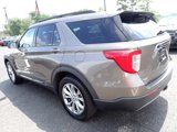Used 2021 Ford Explorer XLT w/ Equipment Group 202A image 5
