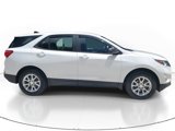 Used 2020 Chevrolet Equinox LS image 2