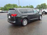 Used 2022 Chrysler Voyager LX image 5