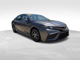 Used 2023 Toyota Camry SE image 3
