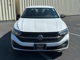 Used 2023 Volkswagen Jetta Sport image 2