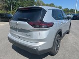 Used 2024 Nissan Rogue SV image 5
