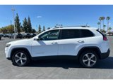 Used 2019 Jeep Cherokee Limited w/ Luxury Group image 3