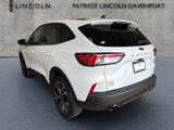 Used 2022 Ford Escape SE w/ SE Sport Appearance Package image 5