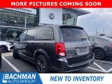 Used 2017 Dodge Grand Caravan SE image 4