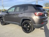 Used 2018 Jeep Compass Latitude image 2
