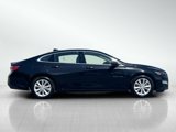Used 2022 Chevrolet Malibu LT image 3