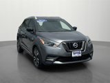Used 2020 Nissan Kicks SR image 3