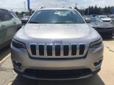 Used 2019 Jeep Cherokee Limited w/ Luxury Group image 2