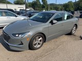 Used 2022 Hyundai Sonata SE image 2