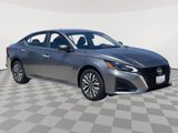 Used 2025 Nissan Altima 2.5 SV image 5