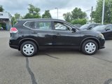 Used 2016 Nissan Rogue S image 2