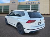 Used 2023 Volkswagen Tiguan SE R-Line image 5