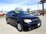Used 2016 Chrysler Town & Country Touring image 3