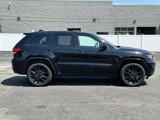 Used 2017 Jeep Grand Cherokee Altitude image 2