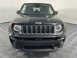 Used 2023 Jeep Renegade Latitude image 3