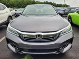 Used 2017 Honda Accord Touring image 2