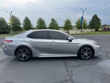 Used 2020 Toyota Camry SE image 4