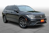 Used 2022 Volkswagen Tiguan SE image 2