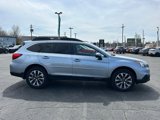 Used 2017 Subaru Outback 2.5i Limited image 2