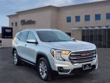 Used 2022 GMC Terrain SLT w/ Infotainment Package II image 3
