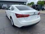 Used 2016 Toyota Avalon Limited image 2